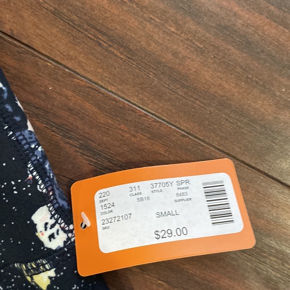 New with tags Maurices brand in Motion workout leggings size small 7/8 length. - Picture 2 of 4